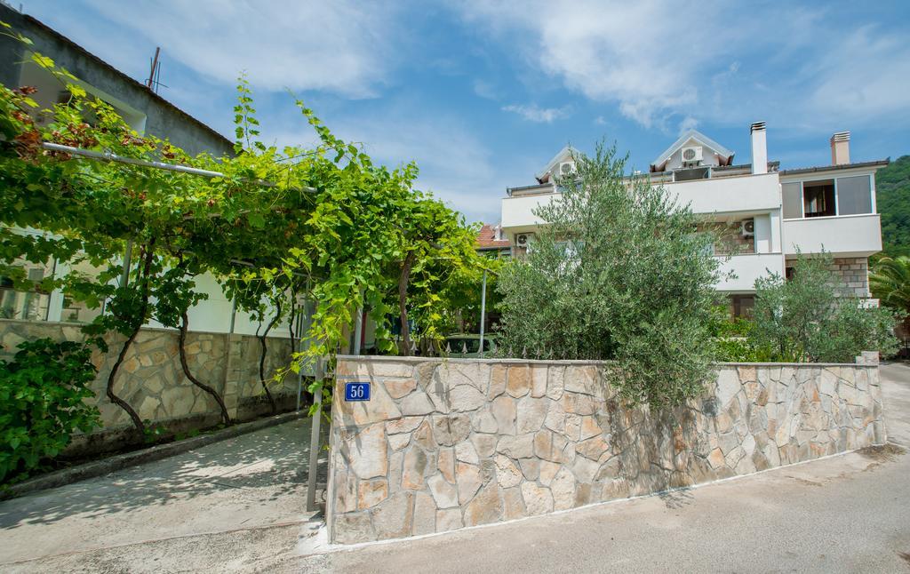 Apartmani Krgusic Tivat Exterior foto